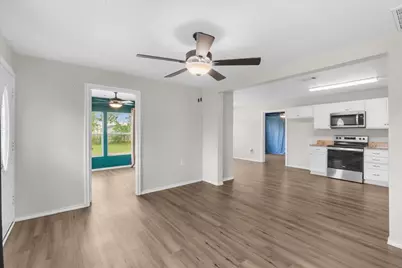 657 E Commerce Street, Fairfield, TX 75840 - Photo 9