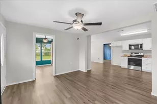 657 E Commerce St, Fairfield, TX 75840 - Photo 9