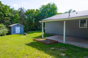 938 Amsden St, Denison, TX 75020 - Photo 37