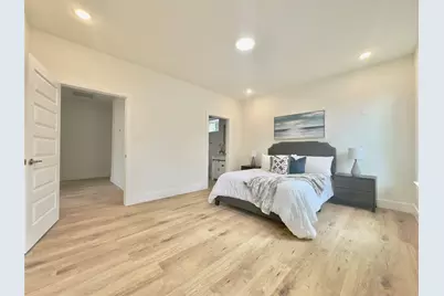 3801 Carpenter Avenue, Dallas, TX 75210 - Photo 9