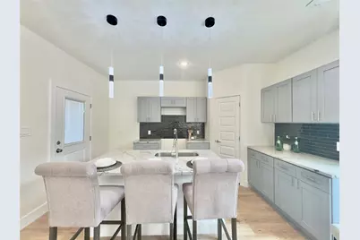 3801 Carpenter Avenue, Dallas, TX 75210 - Photo 7