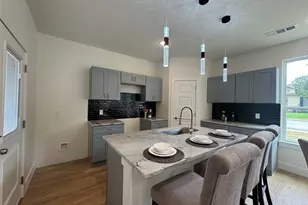 3801 Carpenter Ave, Dallas, TX 75210 - Photo 5