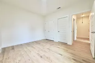 3801 Carpenter Ave, Dallas, TX 75210 - Photo 17