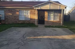 1801 Georgia St, Arlington, TX 76012 - Photo 1