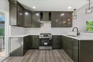 1918 Elmwood Blvd, Dallas, TX 75224 - Photo 3