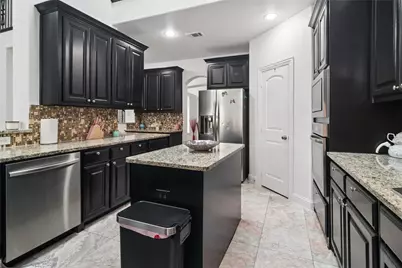 6905 Canyon Meadow Drive, Sachse, TX 75048 - Photo 9