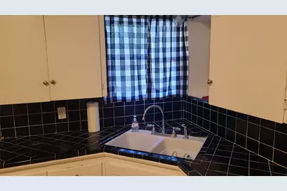 4653 Selkirk Drive, Fort Worth, TX 76109 - Photo 9