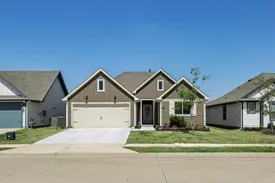 13121 S Haven Wy, Providence Village, TX 76227 - Photo 25