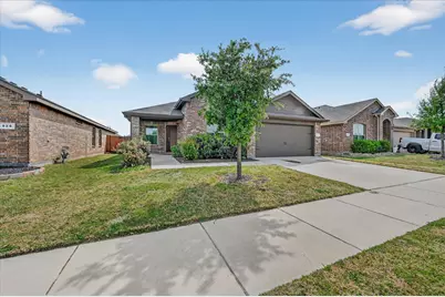 824 Rutherford Drive, Crowley, TX 76036 - Photo 5
