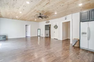 136 Hill County Road 1413 E, Grandview, TX 76050 - Photo 15