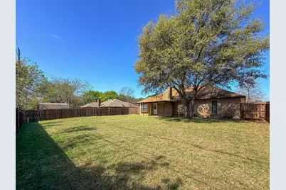 701 Daniels Drive, Crowley, TX 76036 - Photo 23