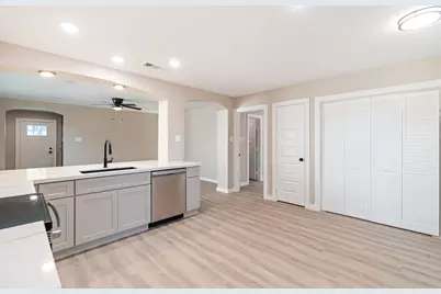 211 Garlock Street, Wilmer, TX 75172 - Photo 11