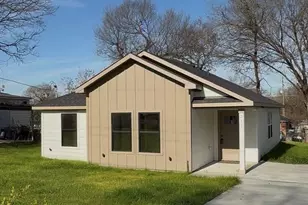 211 Garlock St, Wilmer, TX 75172 - Photo 1