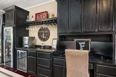 3901 Crescent Drive, Granbury, TX 76049 - Photo 7