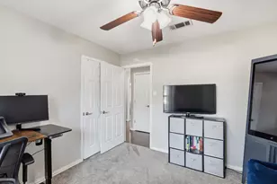 2413 Meadow Vw, Bedford, TX 76021 - Photo 23