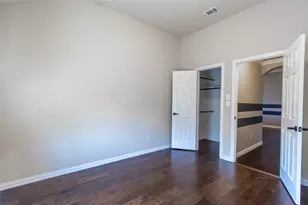 2931 Bandera, Grand Prairie, TX 75054 - Photo 31