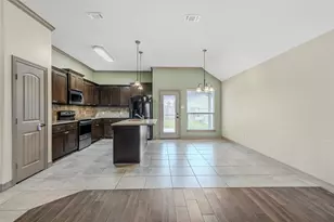 133 Cherokee St, Greenville, TX 75402 - Photo 7