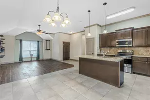 133 Cherokee St, Greenville, TX 75402 - Photo 11