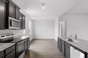 10137 Throttle Ln, Fort Worth, TX 76131 - Photo 3