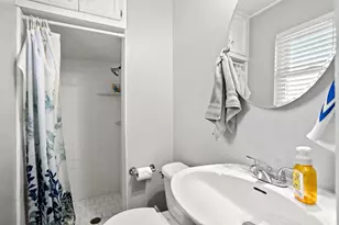 201 Olive St, Hurst, TX 76053 - Photo 31