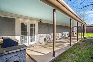 201 Olive St, Hurst, TX 76053 - Photo 33