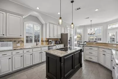 4540 Meadow Ridge Drive, Plano, TX 75093 - Photo 9