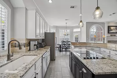 4540 Meadow Ridge Drive, Plano, TX 75093 - Photo 11