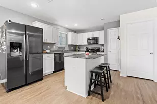 9937 Amosite Dr, Fort Worth, TX 76131 - Photo 11