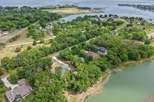 1014 Deep Water Cove, Corsicana, TX 75109 - Photo 39