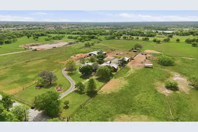 10965 Swafford Road, Justin, TX 76247 - Photo 23