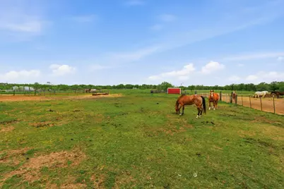 10965 Swafford Road, Justin, TX 76247 - Photo 15