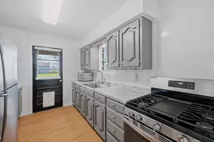 600 E South St, Whitesboro, TX 76273 - Photo 11