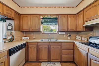 619 W Hayes Street, Savoy, TX 75479 - Photo 11