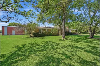 619 W Hayes Street, Savoy, TX 75479 - Photo 3