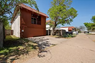 2229 Seville Ct, Dalworthington Gardens, TX 76013 - Photo 37