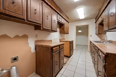 2229 Seville Court, Dalworthington Gardens, TX 76013 - Photo 13