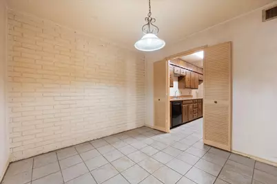 2229 Seville Court, Dalworthington Gardens, TX 76013 - Photo 17