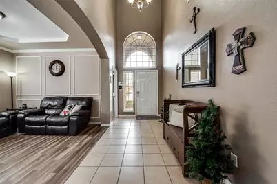 6329 Redeagle Creek Drive, Fort Worth, TX 76179 - Photo 3