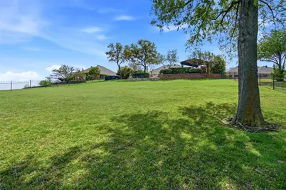 7304 Bishop Court, Fort Worth, TX 76179 - Photo 37