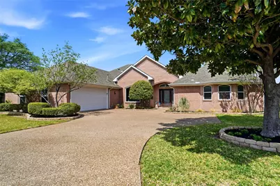7304 Bishop Court, Fort Worth, TX 76179 - Photo 5