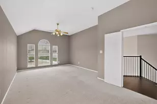 1012 Muscadine Vine St, Crowley, TX 76036 - Photo 17