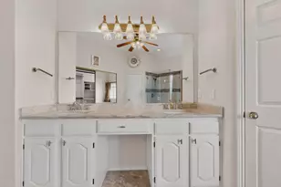 1012 Muscadine Vine St, Crowley, TX 76036 - Photo 21