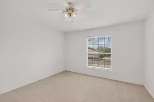 1012 Muscadine Vine St, Crowley, TX 76036 - Photo 31