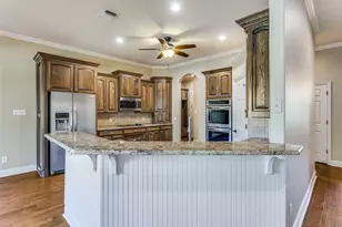 2113 Woodland Hills Ln, Weatherford, TX 76087 - Photo 9