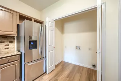 2157 Falcon Ridge Drive, Carrollton, TX 75010 - Photo 17