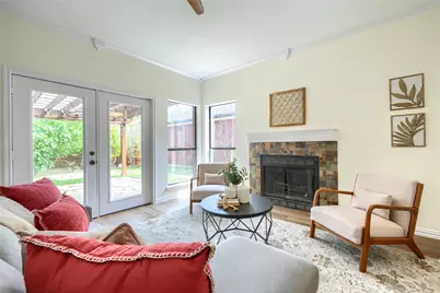 2157 Falcon Ridge Drive, Carrollton, TX 75010 - Photo 5