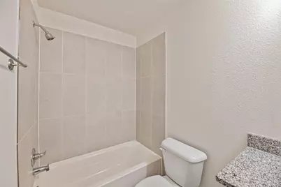 805 S 6th Street, Bonham, TX 75418 - Photo 17