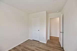 805 S 6th St, Bonham, TX 75418 - Photo 13