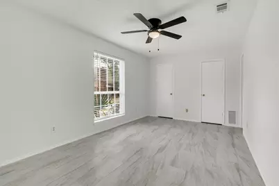 2018 Embassy Way, Carrollton, TX 75006 - Photo 11