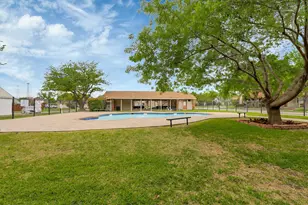 2018 Embassy Way, Carrollton, TX 75006 - Photo 25